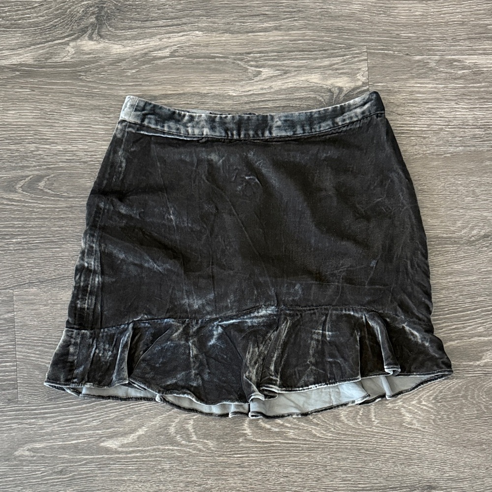 Madewell Crushed Velvet Ruffle-Edge Mini Skirt (Size: 0, Color: Charcoal)